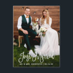 Modern Roligt Calligraphy Ny gifta Bröllop Photo Vykort<br><div class="desc">Modern Roligt Calligraphy Script Ny gifta Bröllop Photo Bröllop annons Postcard</div>