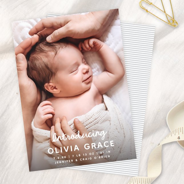 Modern Roligt Script Introduktion till Baby Birth Meddelande (Skapare uppladdad)