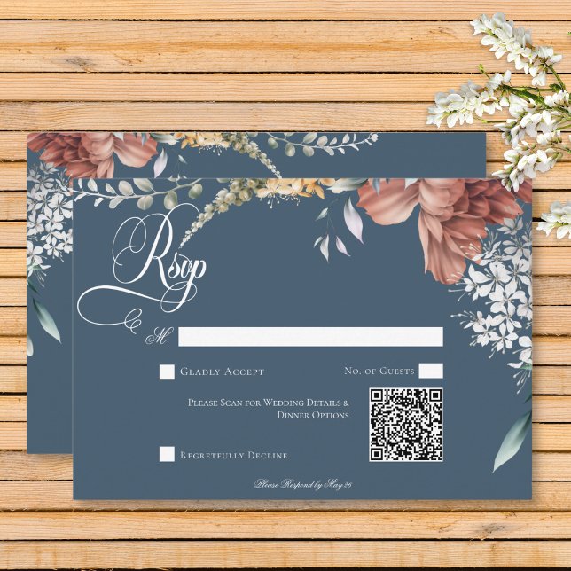 Modern Romantic Blue Garden Blommigt Bröllop QR-ko OSA Kort (Modern Romantic Blue Garden Floral Wedding Response Card with QR Code)