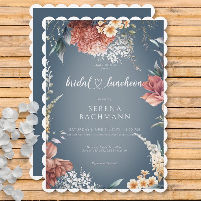 Modern Romantic Garden Blommigt Blue Möhippa Lunch Inbjudningar (Modern Romantic Garden Floral Blue Bridal Luncheon Invitation)