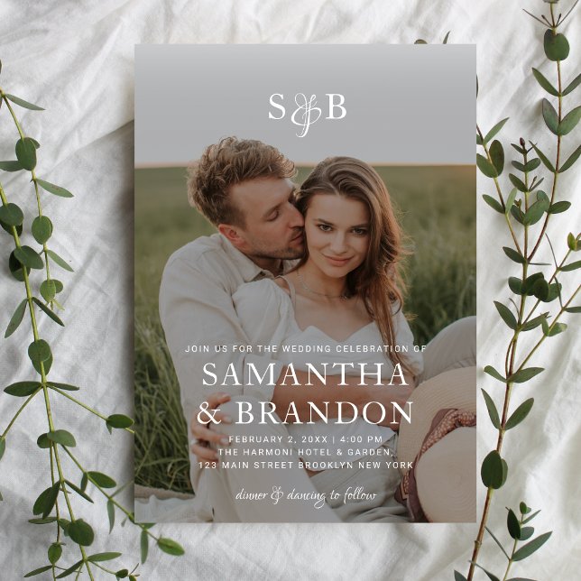 Modern romsk fotomonogram Overlay Bröllop Inbjudningar (Skapare uppladdad)