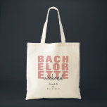 Modern Rosa  Bachelorette Party Gift Tygkasse<br><div class="desc">Underbar gåva till din helg-destination bachelorette. Den moderna presentdesignen har bachelorette i fet rosa typografi, ord helg (som kan anpassas efter dina behov), och 3 linjer text som kan användas som plats för bachelorette destination, namn eller monogram, brudesmaid, datum osv. Om du behöver hjälp känner du en annan färg för...</div>