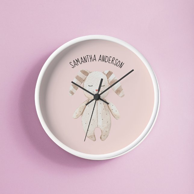 Modern Rosa Beauty Pastel Bunny med Namn Rund Klocka (Skapare uppladdad)