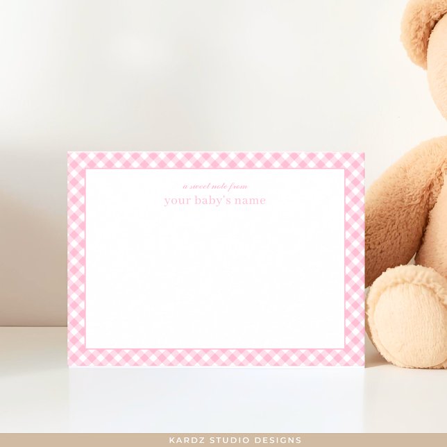 Modern Rosa Gingham Baby Nursery Note Card Anteckningskort (Baby note card shown in 3.5 x 2.5 inches. Add baby girl name and choose paper and corner style.)