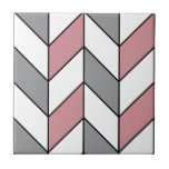 Modern Rosa Grått Herringbone Mönster Kakelplatta<br><div class="desc">Den här moderna keramiska plattan har ett geometriskt örben mönster i vitt,  rosa och grått,  med svart linjer. Storleka färg och mönster är anpassade.</div>