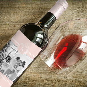 Modern Rosa och vit   Familjefoto   Inledande Vinflaska Etikett