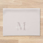 Modern Rosa Personlig Family Namn Monogram Kökshandduk<br><div class="desc">Anpassningsbar-designad modern rosa-handduk med personlig-familjens namn monogram i modern manuell kalligrafi.</div>
