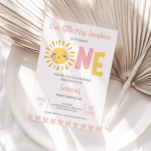 Modern Rosa Sol Little Miss Sunshine 1:a födelseda Inbjudningar (Little Sunshine First Birthday  Invitation Template, Little Miss Sunshine 1st Birthday Invitation)