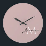 Modern Rosa Solid Färg Namn Monogram Stor Klocka<br><div class="desc">Modern Rosa Solid Färg Namn Monogram Large Clock Design. Söndag Collective © av Rachel Hannah Gee</div>