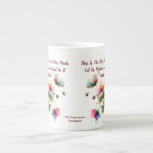 MODERN ROSA-VIOLENT-BLOMMIGT BENPORSLIN MUGG
