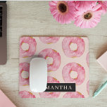 Modern Rosa Watercolor Donuts Mönster med Namn Musmatta<br><div class="desc">Modern Rosa Watercolor Donuts Mönster med Namn</div>
