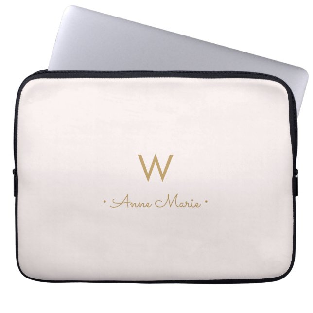 Modern rosabruten guldmonogram i skrivstil laptop fodral (Framsidan)