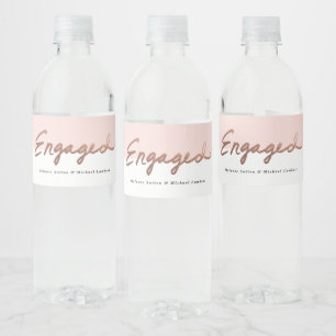 Modern Roséguld Handskriven Förlovad Vattenflaskor Etikett