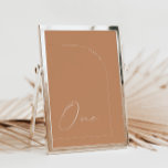 Modern Rust Calligraphy One-Bordsnummer Inbjudningar<br><div class="desc">Designad att samordna med för "Arches Minimalist" bröllopsinbjudan. Om du vill ändra information klickar du på Information. Om du vill flytta texten eller ändra storlek, teckensnitt eller färg klickar du på Redigera med Design Verktyg. Visa samlingslänken på den här sidan om du vill se alla matchande objekt i den här...</div>