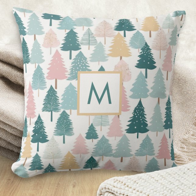 Modern Rustic Gräs Forest Julgranar Monogram Kudde (A monogrammed throw pillow with Christmas pine trees pattern in pastel colors)