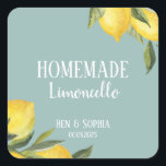 Modern Rustic Lemons Homemade Limoncello Fyrkantigt Klistermärke<br><div class="desc">Modern Rustic homemade limoncello flaska-etiketter,  de är perfekt anpassningsbar-etikett för dina bröllopsfavoriter med ett kursivt tema och ett sommarbesök. De har en vattenfärg på citroner gren,  citroner och grönt grenar och en anpassningsbar för alla dina behov av italian limoncello flaska-märkning.</div>