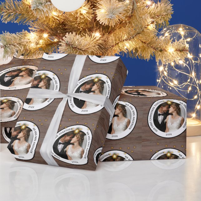 Modern Rustic Par Första julen tillsammans Presentpapper (Helgdagar)