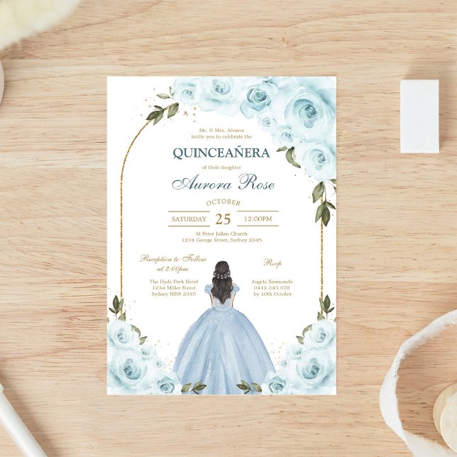 Modern Rustik Blommig Quinceanera Inbjudan (Skapare uppladdad)