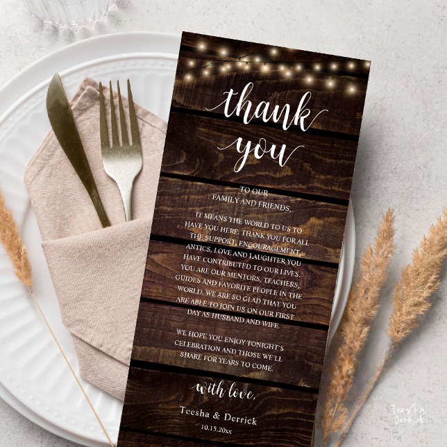 Modern Rustik Bröllopsmottagning Tacksamhetskort Program (Modern Rustic Wedding Dinner Thank You Card Reception Reception String Lights Dark Brown Wood)