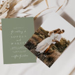 Modern Sage Grönt - inbjudan till fotobröllop<br><div class="desc">Designad att samordna med för den "moderna klassiska" bröllopsinbjudan. Om du vill ändra information klickar du på "Anpassa". Visa samlingslänken på den här sidan om du vill se alla matchande objekt i den här vackra designen eller se samlingen här: https://bit.ly/3H2bCfh</div>