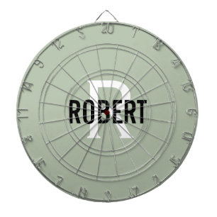Modern sage grönt monogram namn-brädor darttavla