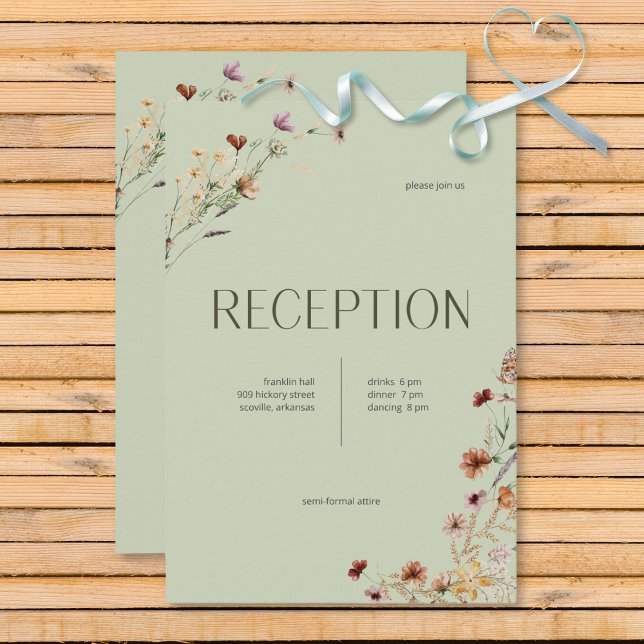 Modern Sage Grönt WildblomBouquet Reception Tilläggskort (Modern Sage Green Wildflower Bouquet Wedding Reception Card)
