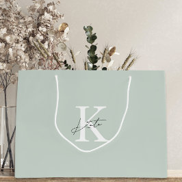 Modern Sage Monogram Brudtärna Förslag Presentpåse