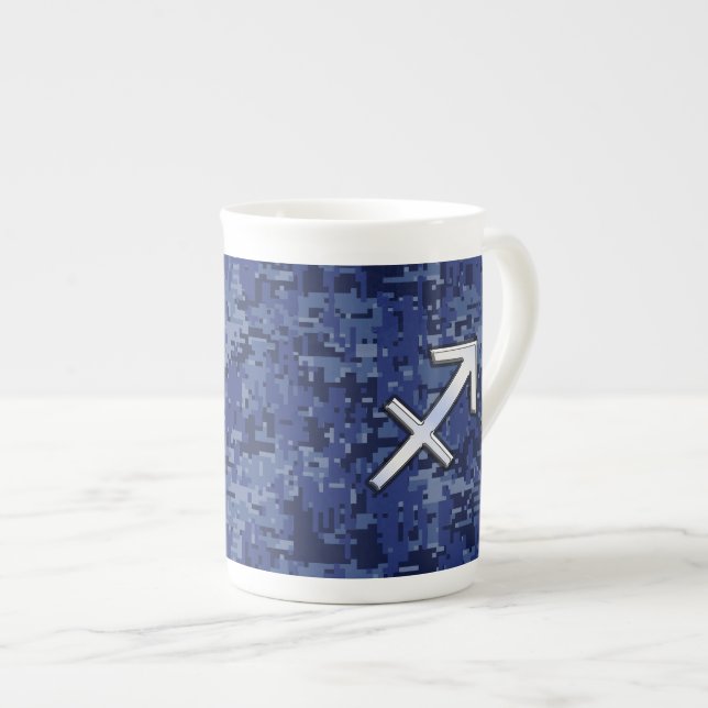 Modern Sagittarius Zodiac Sign Navy Digital Camo Benporslin Mugg (Framsida höger)