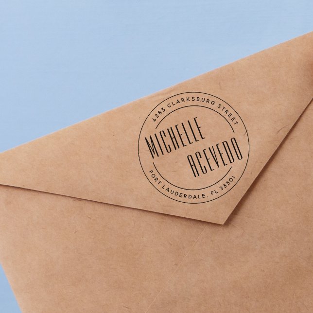 Modern Sans Serif Typography Formal Returadress Stämpel (Rubber Stamp Mock-up)