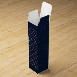 Modern Sapphire Collection Mörk Indigo och Guld Presentask För Vinflaska<br><div class="desc">Den här chicens slimmade utseende gör att du kan prata om party (på BÄSTA sätt)!</div>