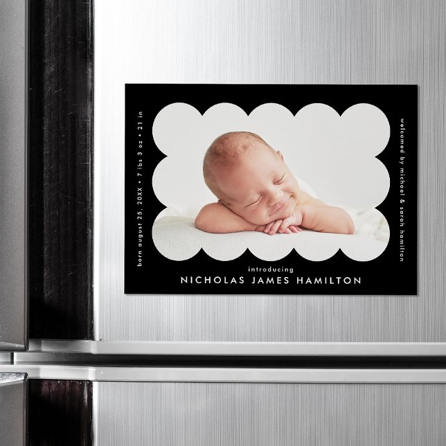 Modern Scalloped Photo Birth (Skapare uppladdad)