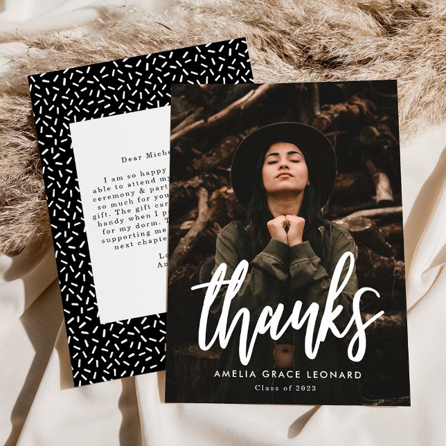 Modern Script Black and White Photo Studenten Tack Kort (Skapare uppladdad)