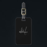 Modern Script Black White Monogram Namn Snyggt Lu Bagagebricka<br><div class="desc">Loggtagg för Modern Script Black and White Monogram Namn Recipe Snyggt. Anpassa med ditt namn och monogram som första steg i en skripttypografi av trendiget chic. Perfektens gåva till henne eller honom.</div>