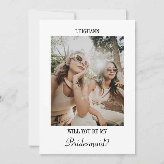 Modern Script Bridesmaid Proposal Photo Card Inbjudningar (Framsida)