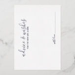 Modern Script Bröllop Adress och Önskemål Silver<br><div class="desc">Lägg till en personlig beröring till bröllop med ett modernt råd och ett modernt kort för bröllop och önskemål. Det här rådgivningskortet har rubriken i silver folie med det moderna kalligrafteckensnittet stil och detaljer i silver foil med det moderna sans serif-teckensnittet stil på vit bakgrund. Perfekt för bröllop, babydusch, födelsedagsfest,...</div>