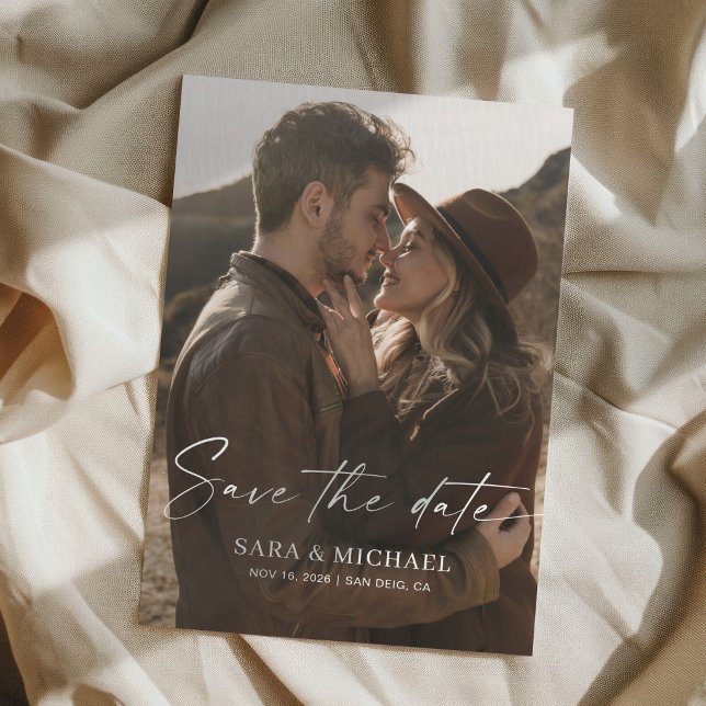 Modern Script Elegant Wedding Photo Save The Date Spara Datumet (Skapare uppladdad)
