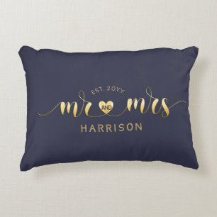 Modern Script Guld Mr. och Newlyweds Gift Prydnadskudde
