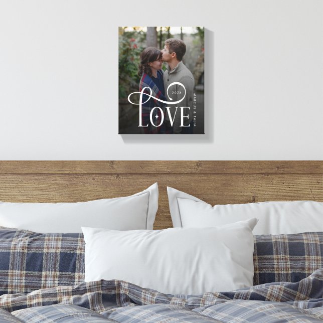Modern Script Love Custom Engaged Couples Photo Canvastryck (Insitu (sovrum))