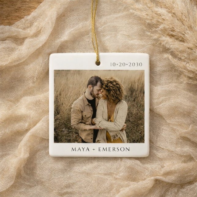 Modern Script Rustic Engagement Photo Keepsake  Julgransprydnad Keramik (Skapare uppladdad)