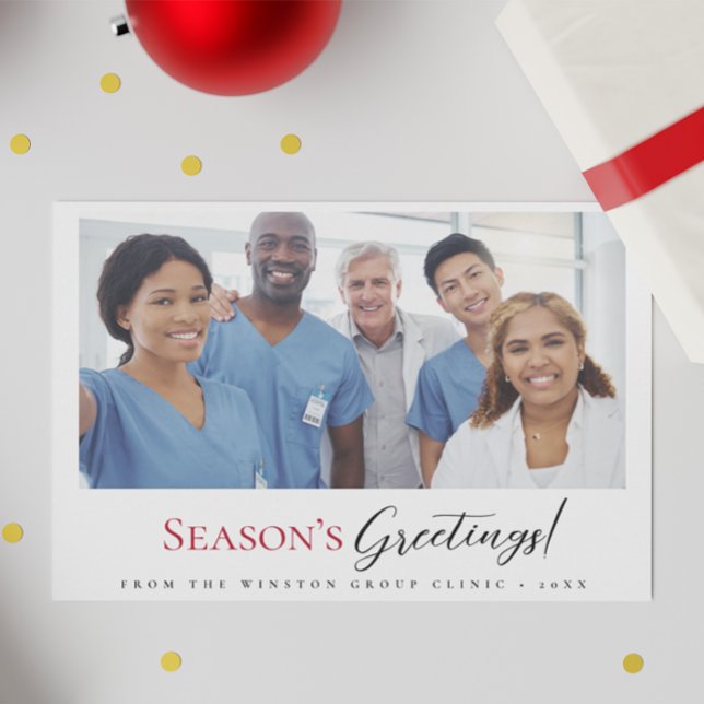 Modern Season's Greetings Medical klinik Helgdag Julkort (Season's greeting Medical clinic staff, dentist, doctor office Christmas card.)
