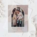 Modern Shimmering Season's Greetings Photo Julkort<br><div class="desc">Skicka helgdag till familj och vänner med det här moderna och elegant-säsong-fotokortet. Den har  vattenfärgsformer och beige abstrakter med glitter-accenter. Anpassa det här smarta helgdag genom att lägga till ditt Julhälsningar,  namn och år.</div>