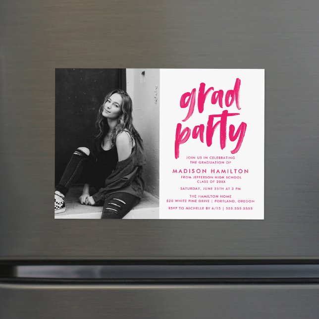 Modern Shock rosa Push Script Photo Grad Party Magnetisk Inbjudningskort (Skapare uppladdad)