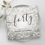 Modern Silver Glitter Ljus, 40:e födelsedag Inbjudningar<br><div class="desc">Elegant Glam Silver Glitter Ljus 40:e födelsedagsskriptinbjudan med mousserande ljus och modernt typografi.</div>