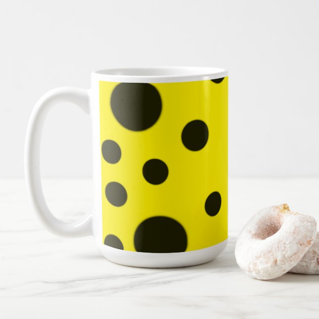Modern Simple Black Polka-punkt gult mönster Kaffemugg (Med munk)