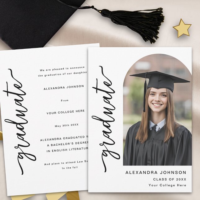 Modern Skript Arkiv Foto Meddelande (Modern trendy black and white photo arch graduation announcement card Elegant script minimalist )