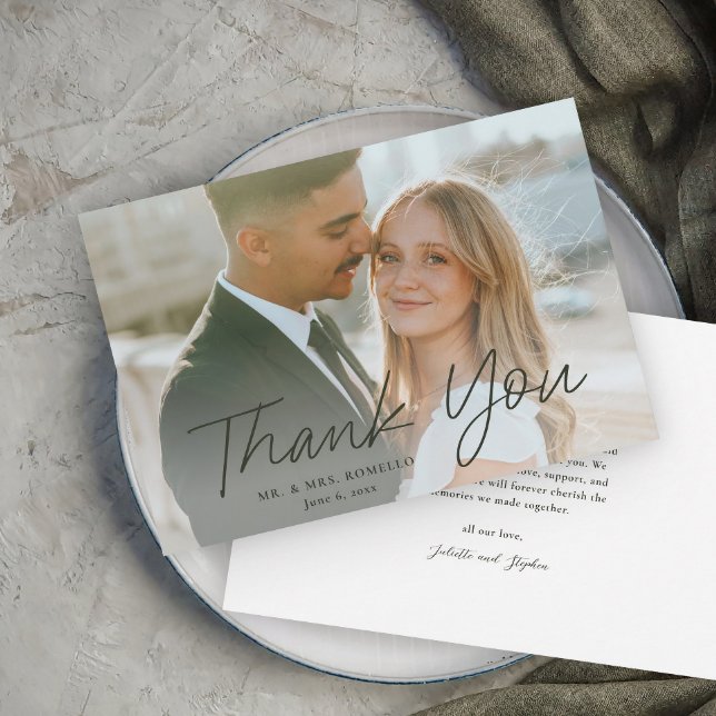 Modern skript - enkelt foto Bröllop Tack Kort (Modern script photo wedding thank you card.)