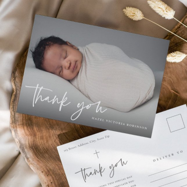 Modern Skript religiöst dop tack Vykort (Simple modern script baby photo baptism thank you postcard.)