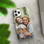 Modern skriptfoto för BFF i anpassningsbar År<br><div class="desc">Bästa vän för telefonväska i en modern trendig-skriptutformning med anpassningsbarna som vänskapen skapades. Överraska er Bestie med den här roligten.</div>
