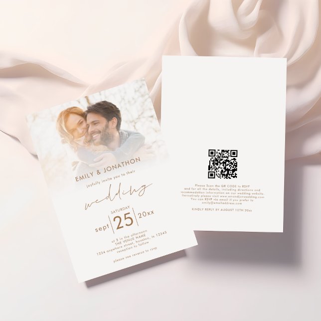 Modern skriptfotoövertäckning QR-kod Bröllop Inbjudningar (Front and back view)