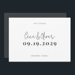 Modern snyggt enkel typografi bröllop spara spara datumet<br><div class="desc">Modern snyggt elegant typografi bröllop spara datum inbjudan. Modern minimidesign för snyggtar. Alla färg kan anpassas.</div>